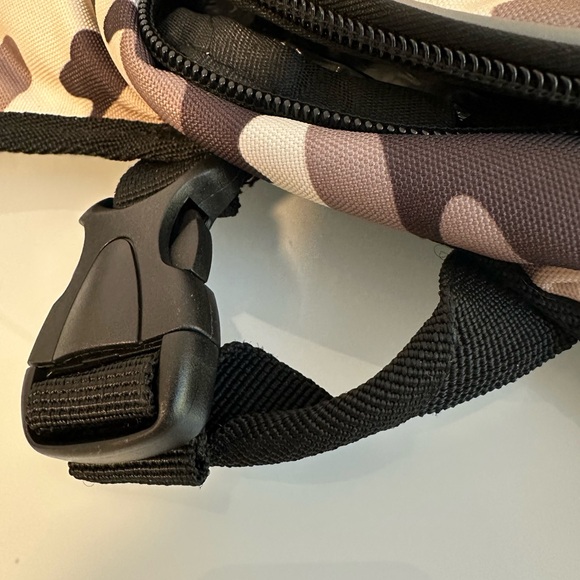 Obersee Kids Camo Backpack with Insulated Lunch Compartment – Lightweight - Picture 11 of 11